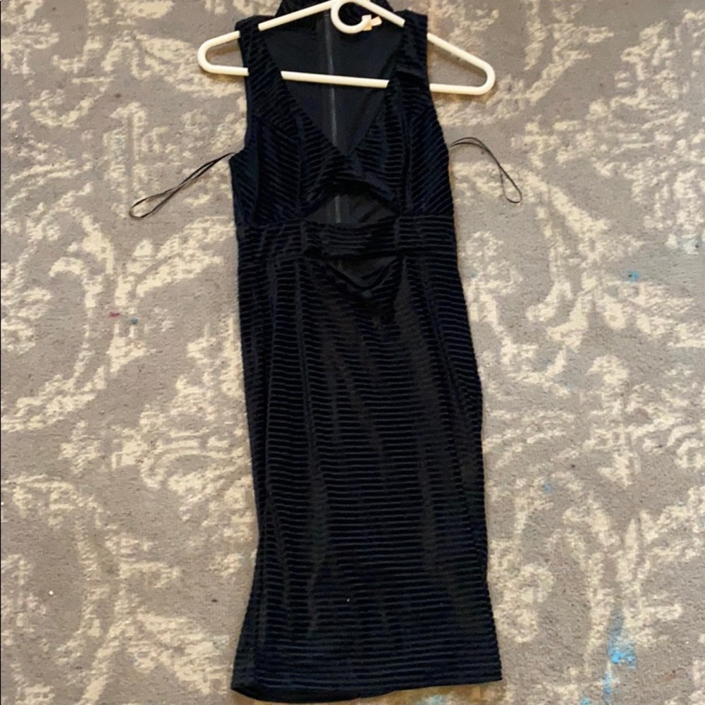 Super cute fitted ribbed body con dress